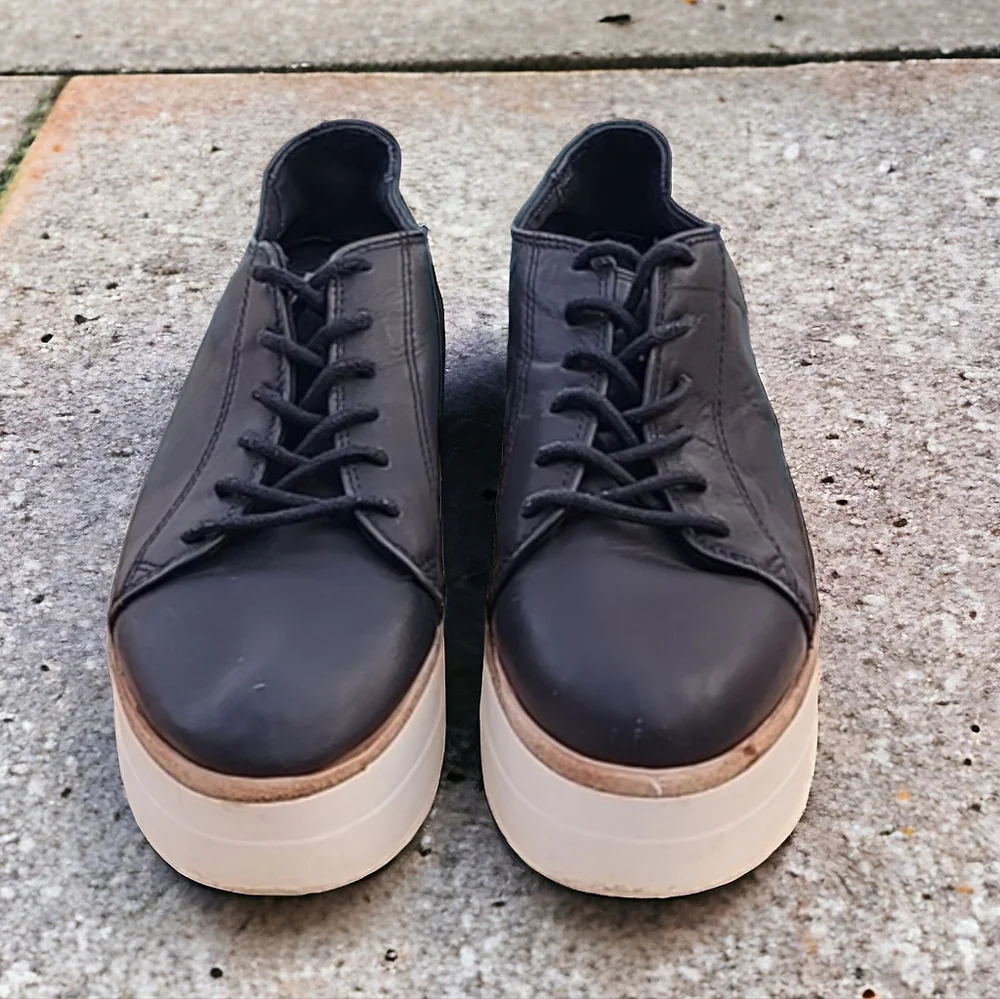 VINTAGE Y2K STEVE MADDEN Kimber Black Platforms 6 Leather Loafers Rave Goth Punk